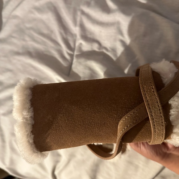 SOLD-UGG x TELFAR Small Shopper - Chestnut l - Picture 4 of 5